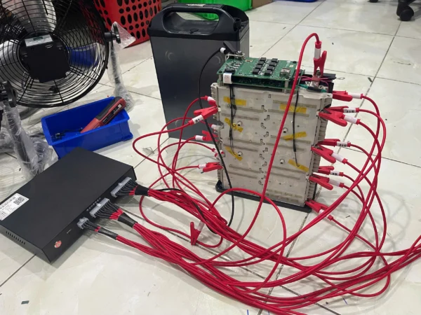 Dịch vụ sửa lỗi 24-135 pin B1 VinFast
