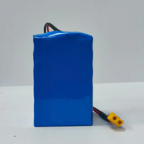 Khối pin Li-ion 16.8V 17.5Ah 18650 EVE 35V, giắc XT60